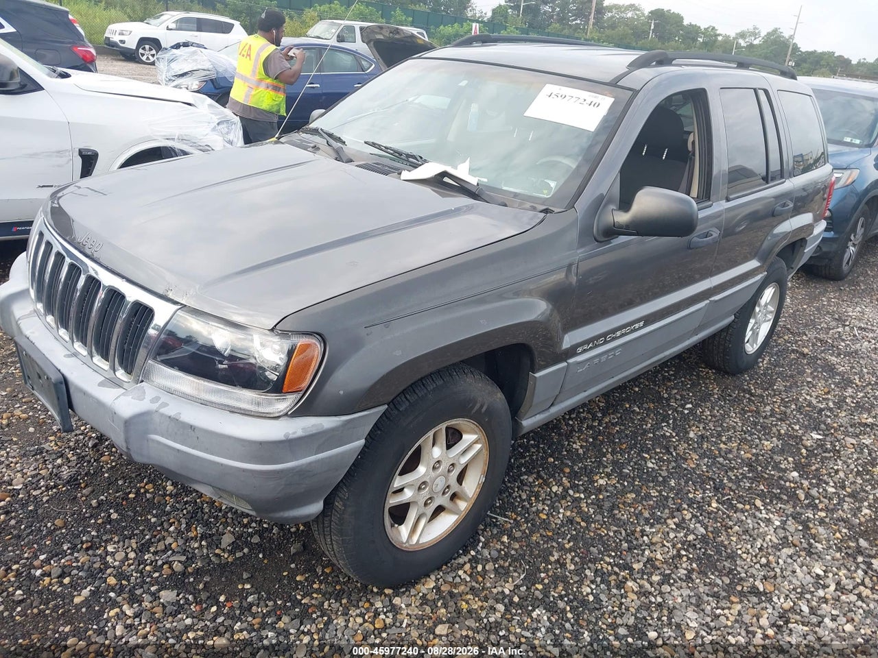 2002 JEEP GRAND CHEROKEE LAREDO · 2/11