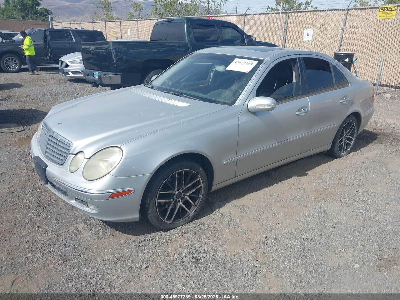 2003 MERCEDES-BENZ E 320 · 2/11