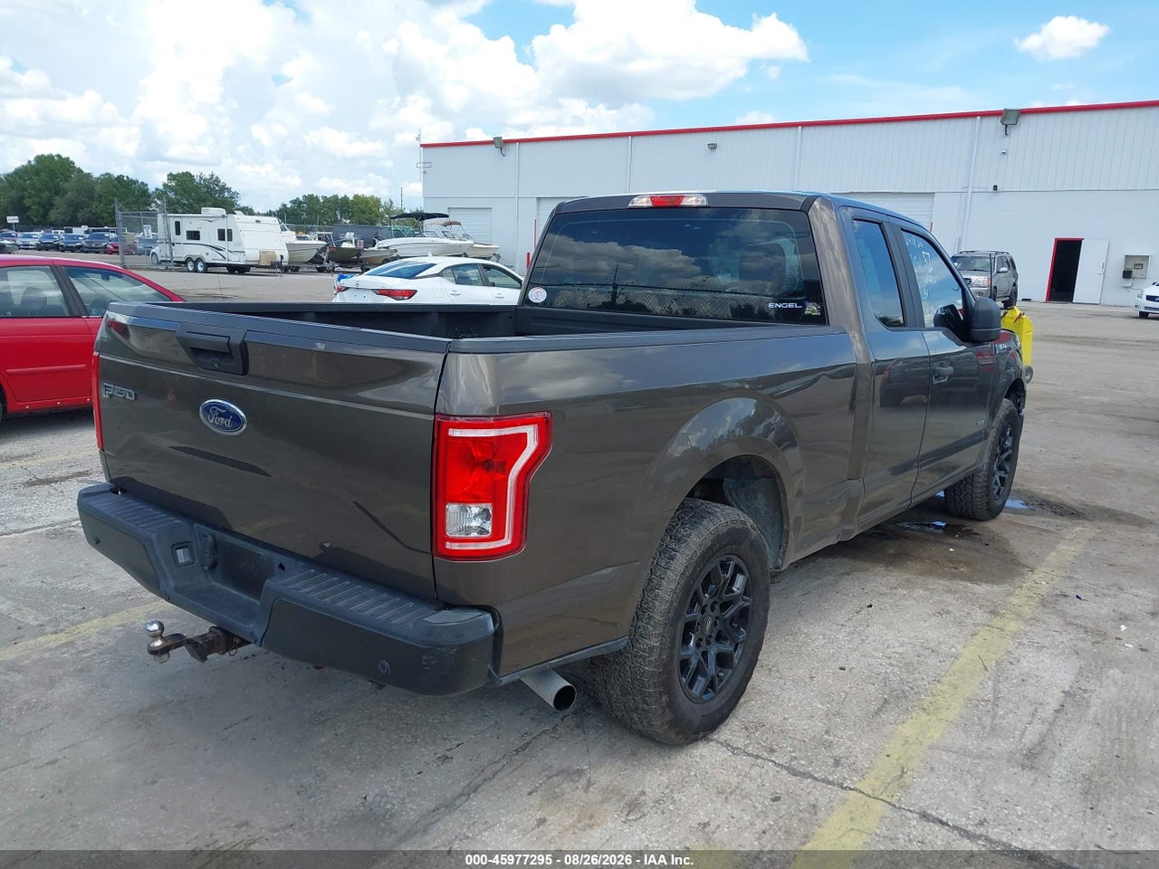2016 FORD F-150 XL · 4/11