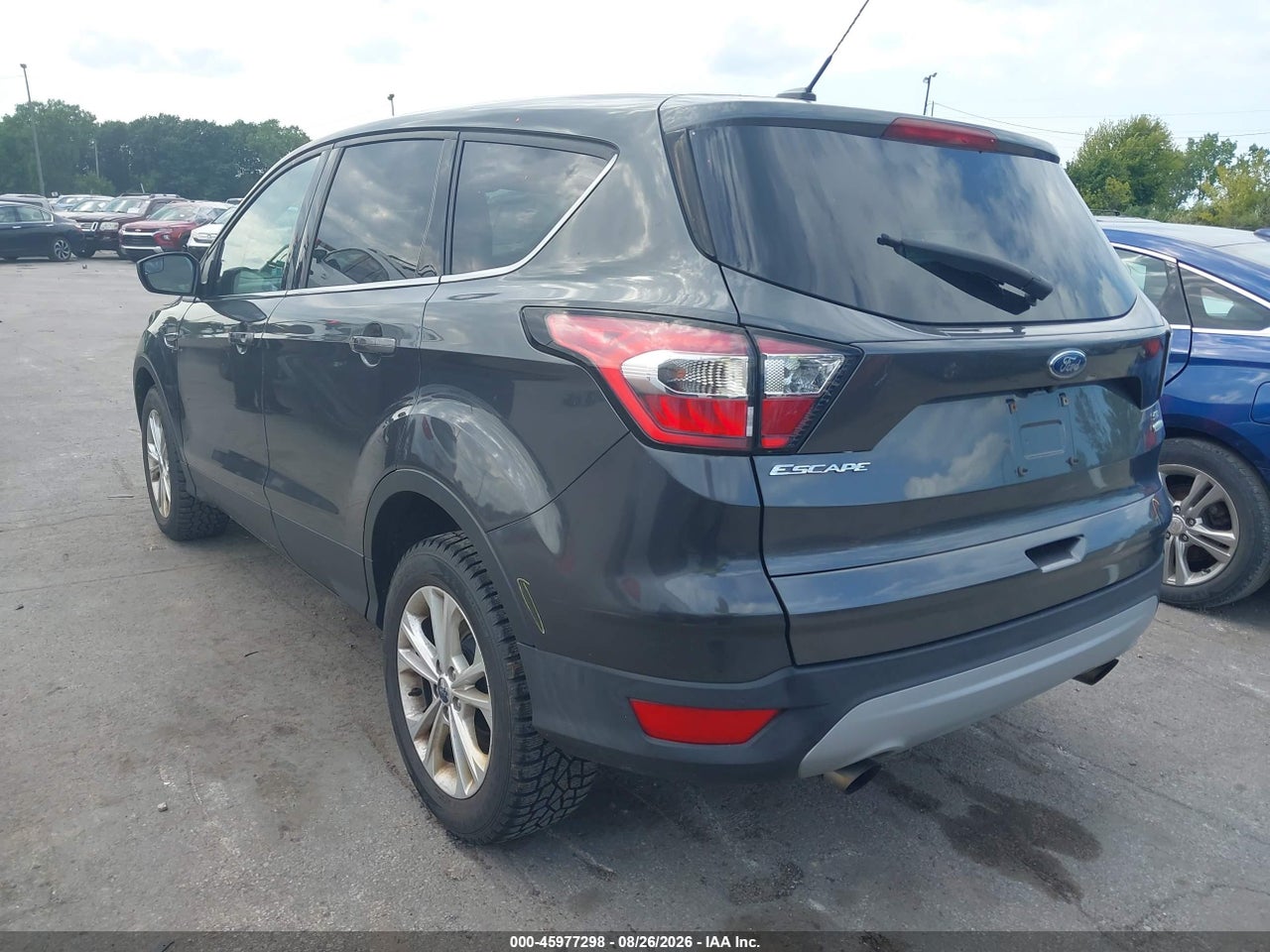 2017 FORD ESCAPE SE · 3/3