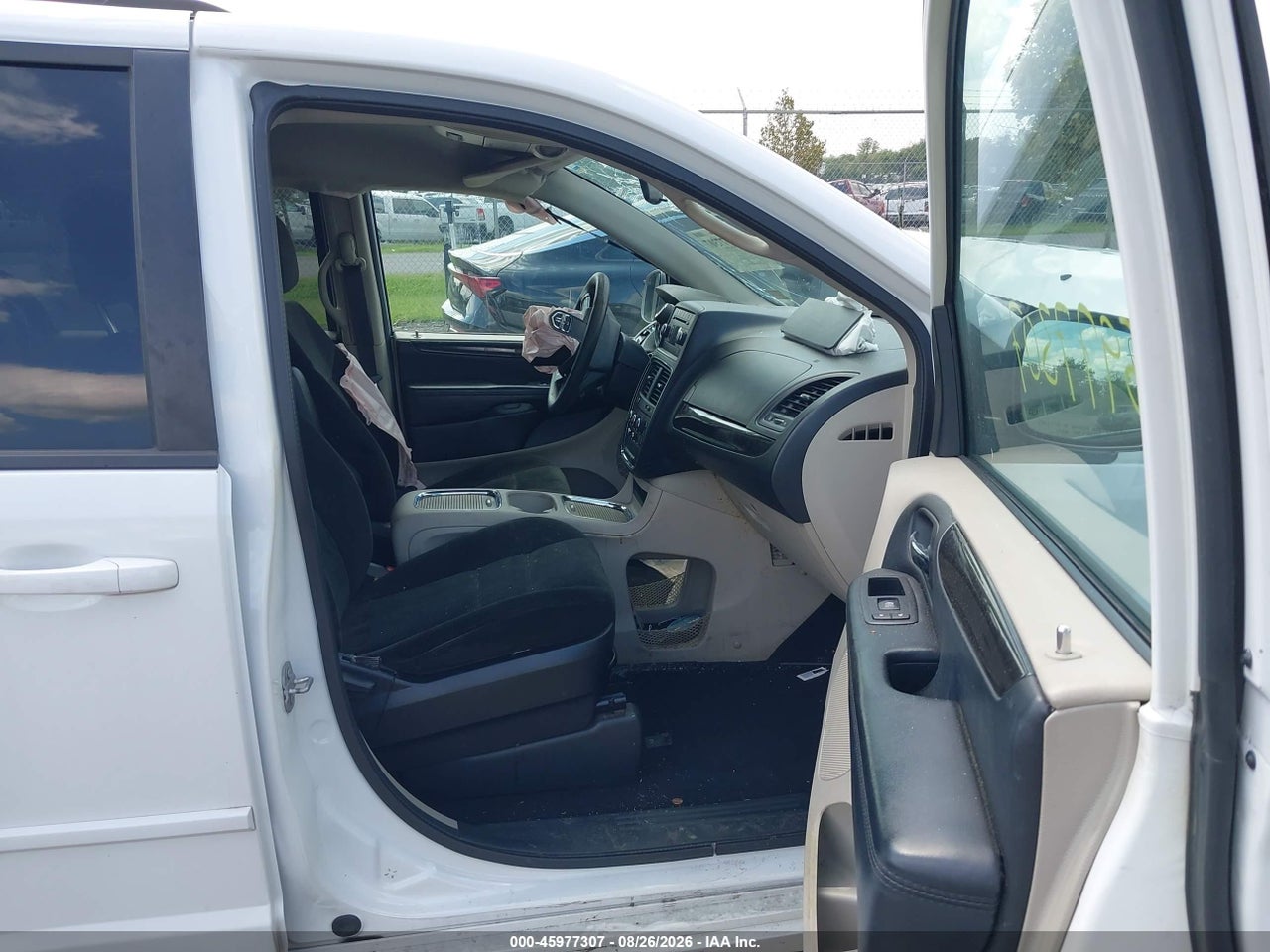 2016 DODGE GRAND CARAVAN SXT · 5/11