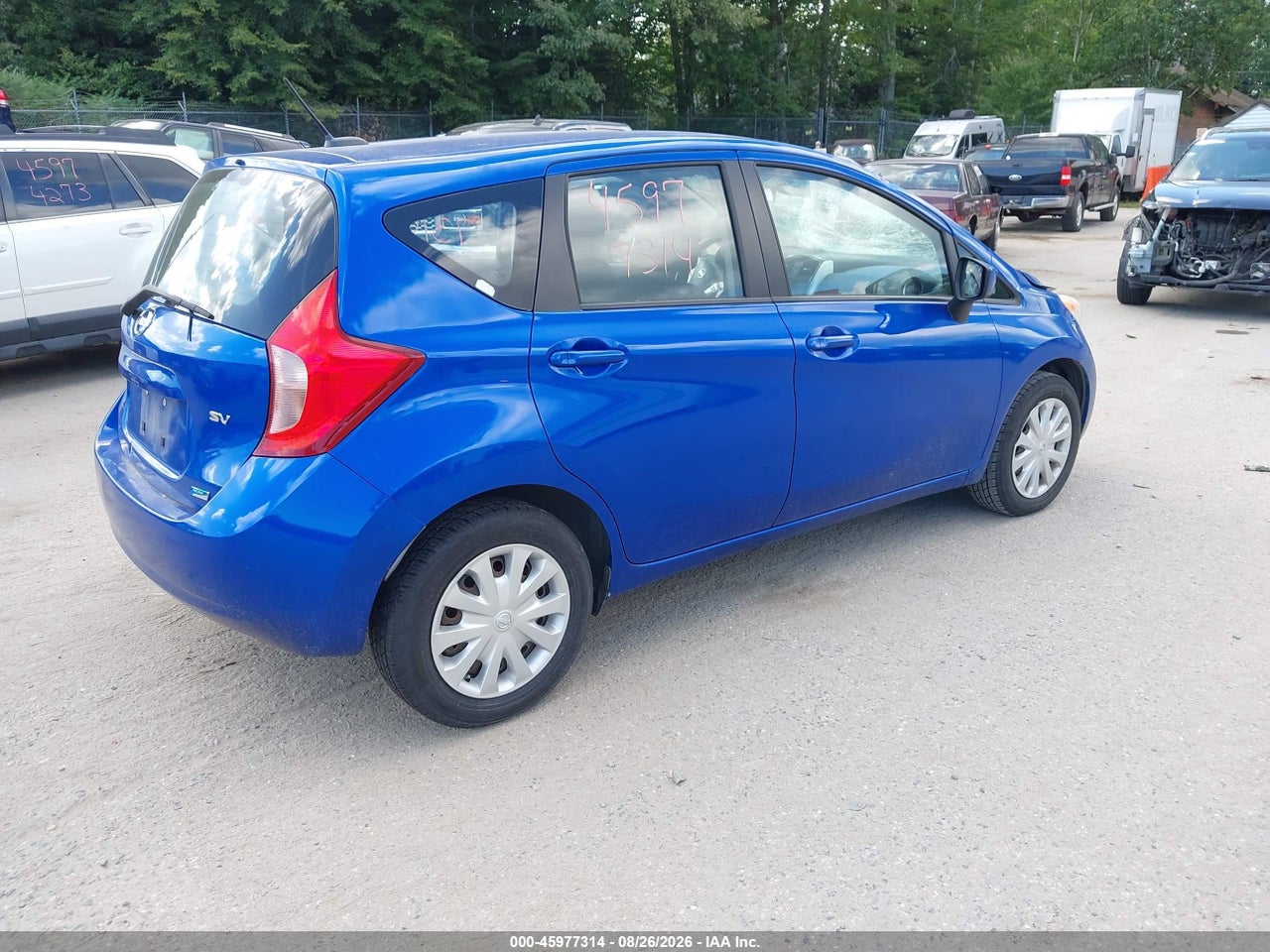 2016 NISSAN VERSA NOTE S (SR)/S PLUS/SL/SR/SV · 4/11