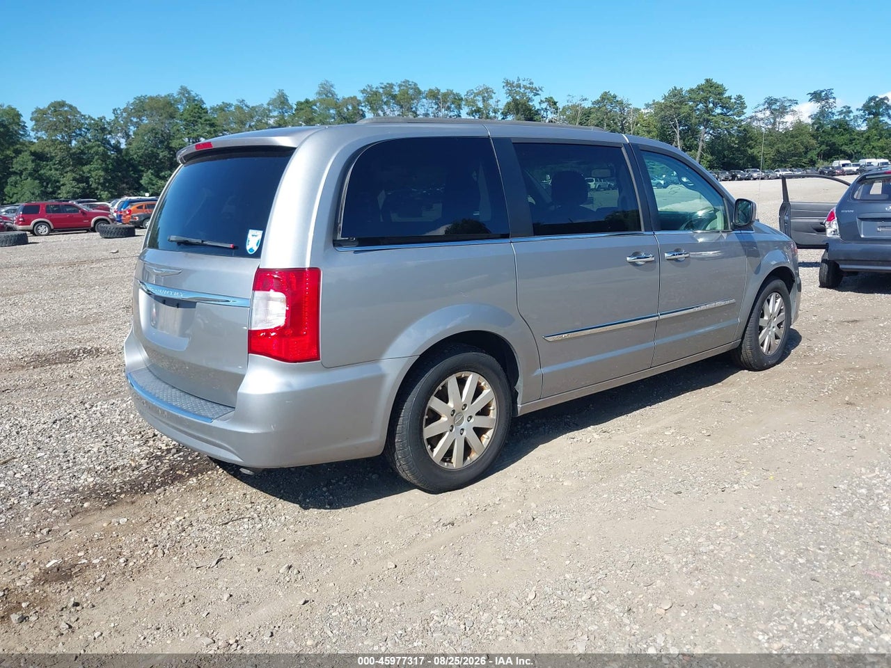 2016 CHRYSLER TOWN &amp; COUNTRY TOURING · 4/11