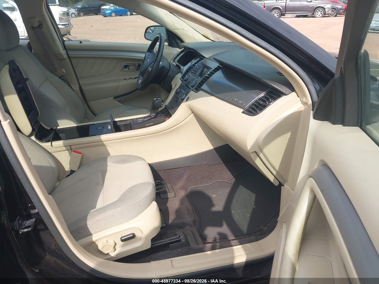 2017 FORD TAURUS SEL · 5/11