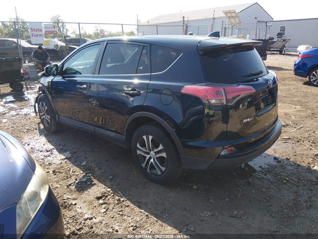 2018 TOYOTA RAV4 LE · 3/10