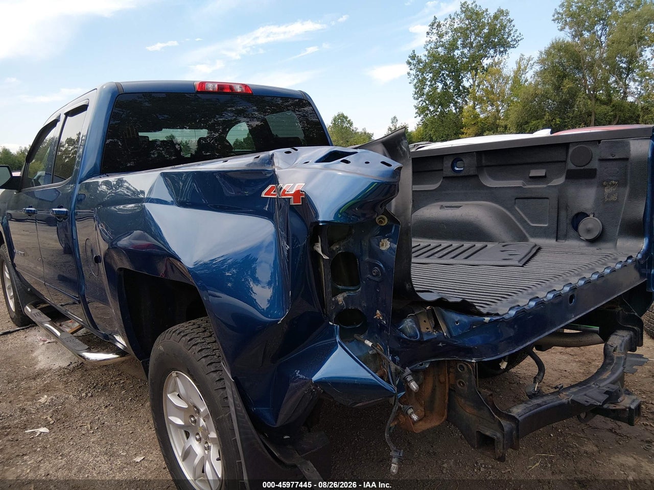 2015 CHEVROLET SILVERADO 1500 1LT · 6/11
