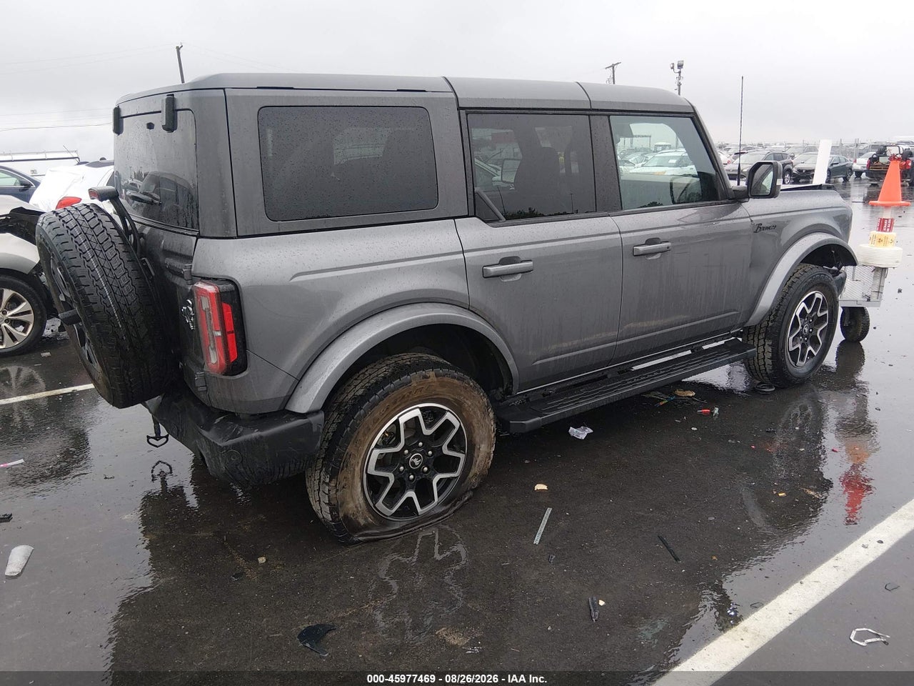 2024 FORD BRONCO OUTER BANKS · 4/11