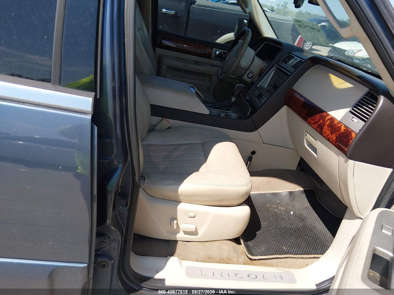 2003 LINCOLN NAVIGATOR · 5/11