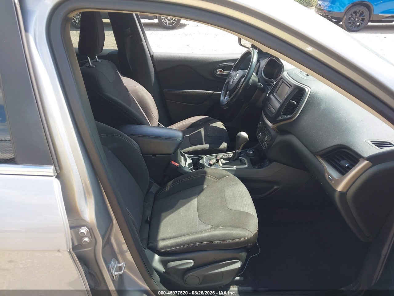 2015 JEEP CHEROKEE LATITUDE · 5/11