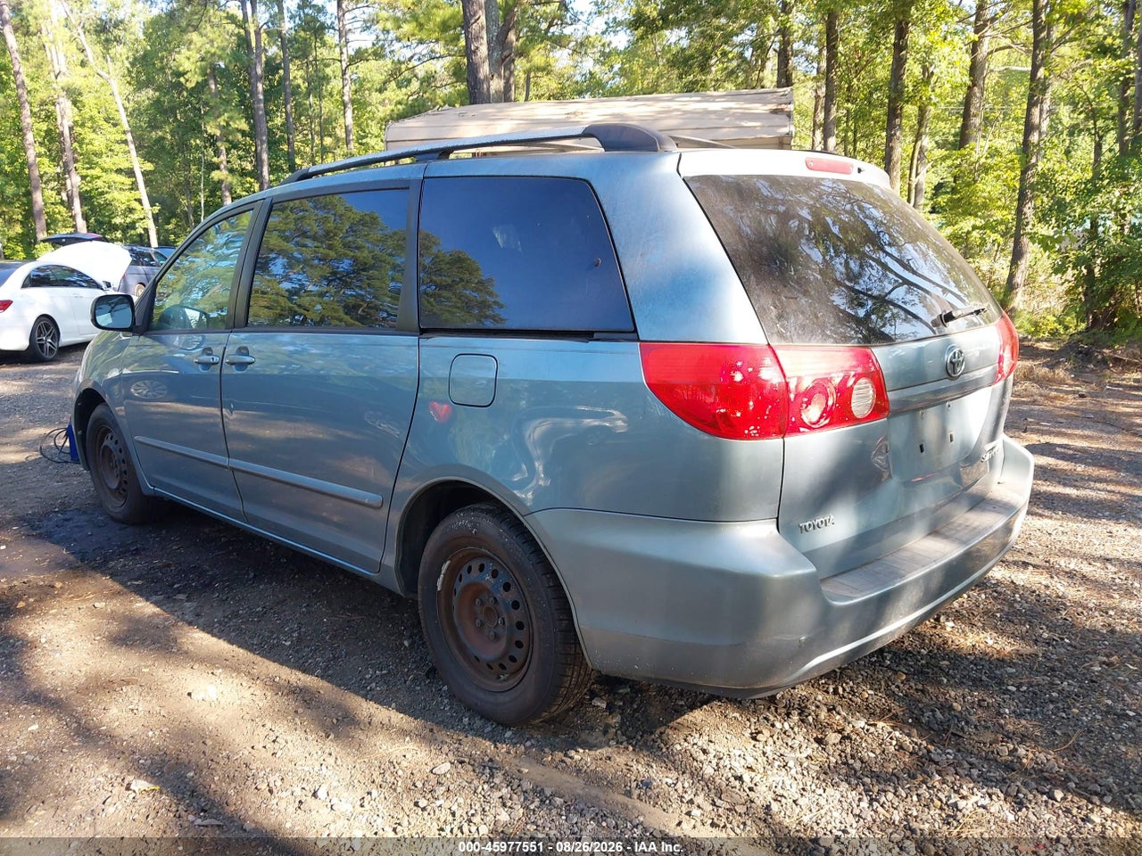2009 TOYOTA SIENNA LE · 3/11
