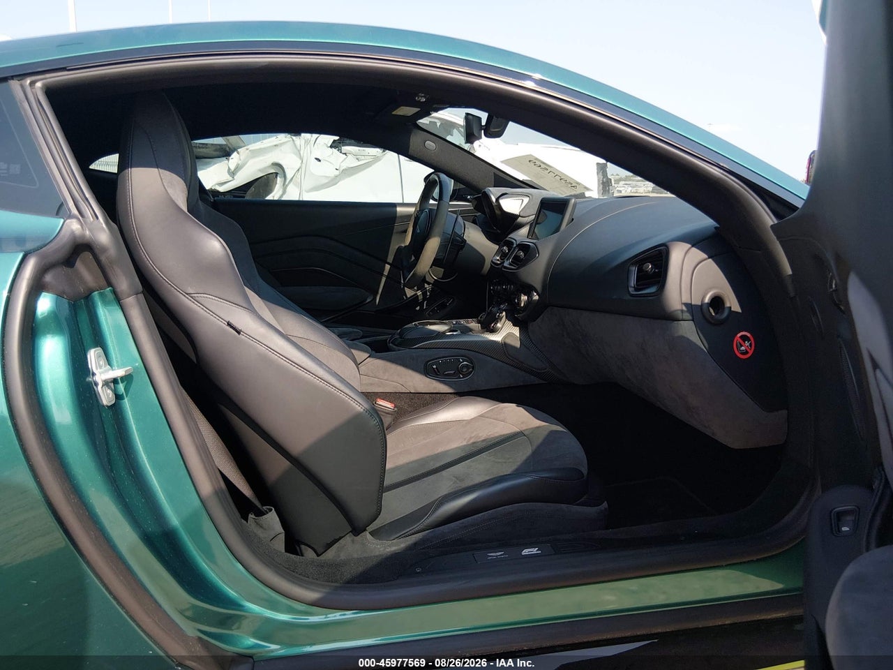 2022 ASTON MARTIN VANTAGE /F1 EDITION · 5/11