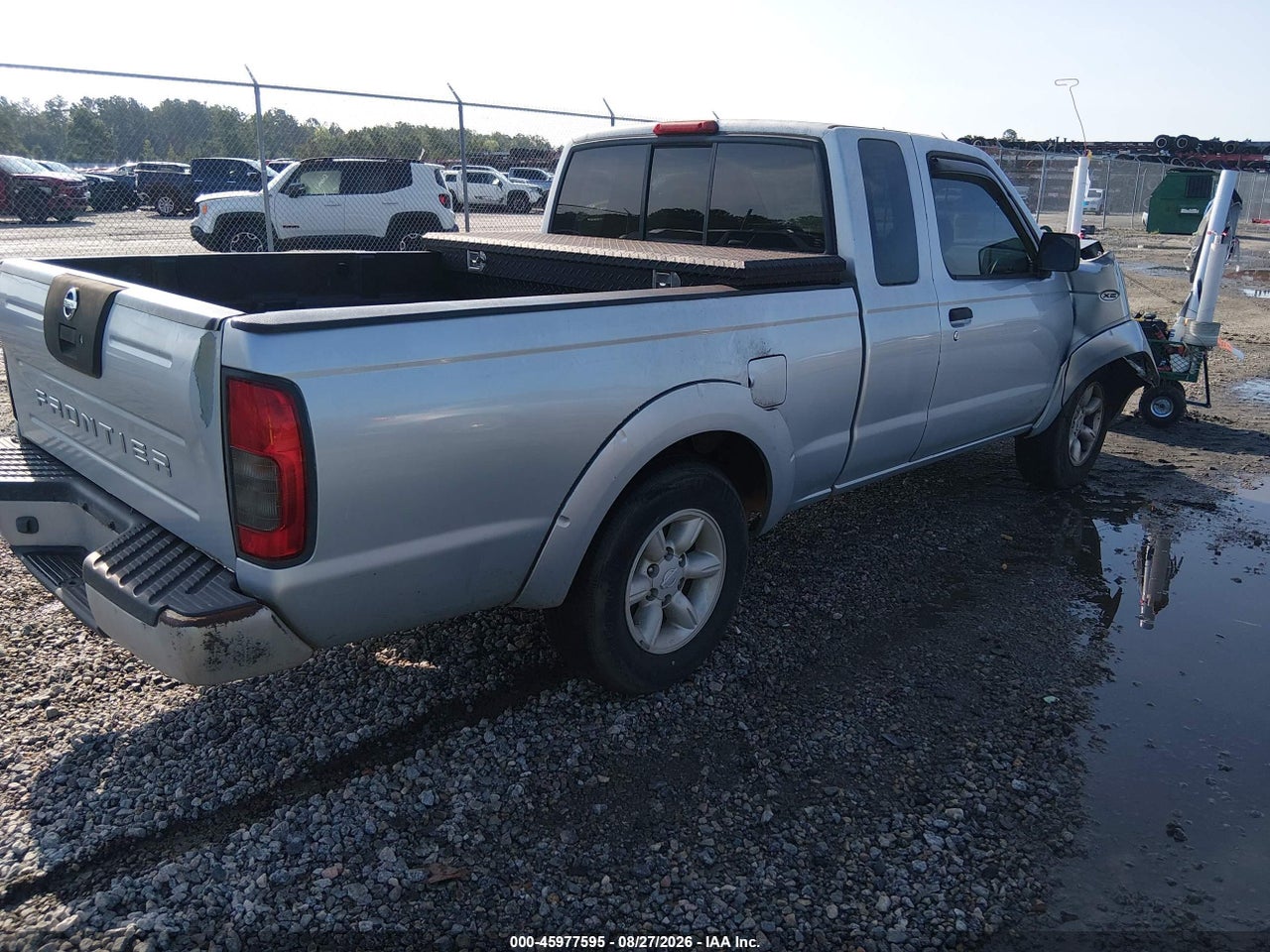 2001 NISSAN FRONTIER XE · 4/11
