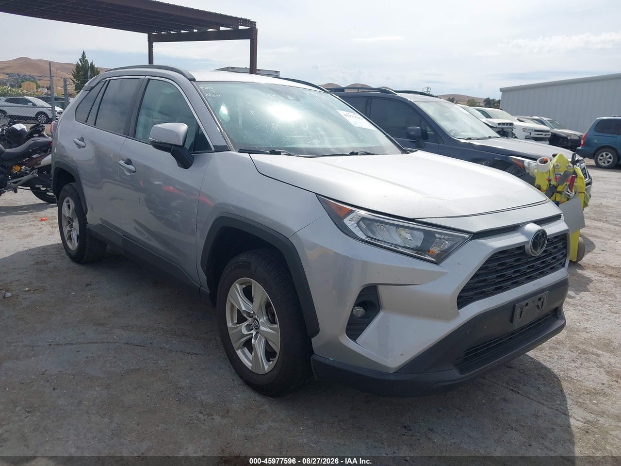 2020 TOYOTA RAV4 XLE