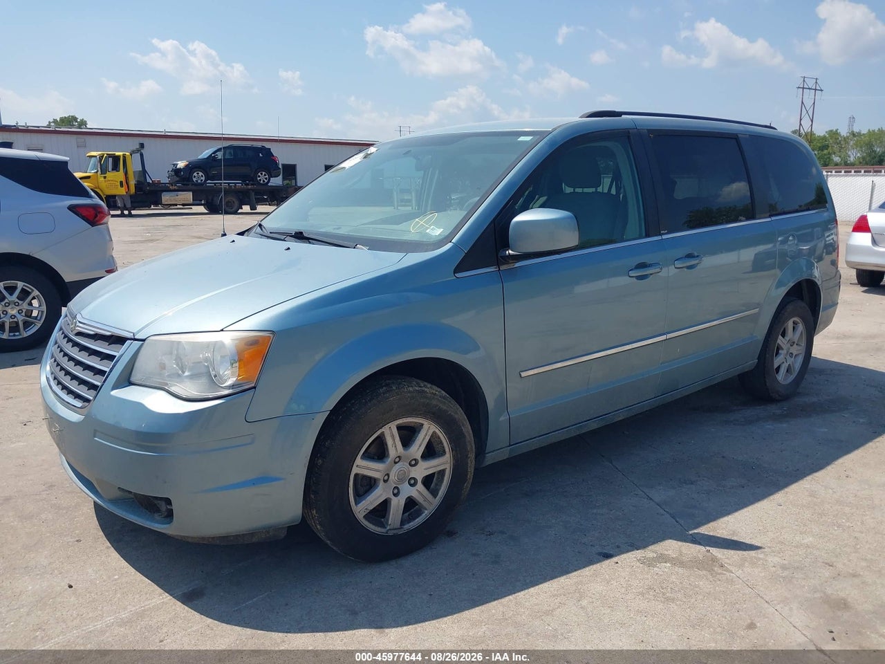 2010 CHRYSLER TOWN &amp; COUNTRY TOURING · 2/3