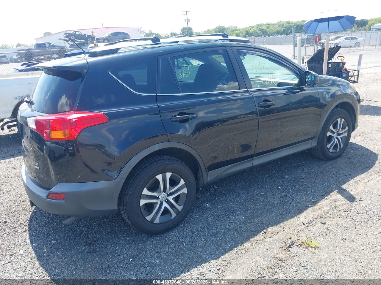 2015 TOYOTA RAV4 LE · 4/11