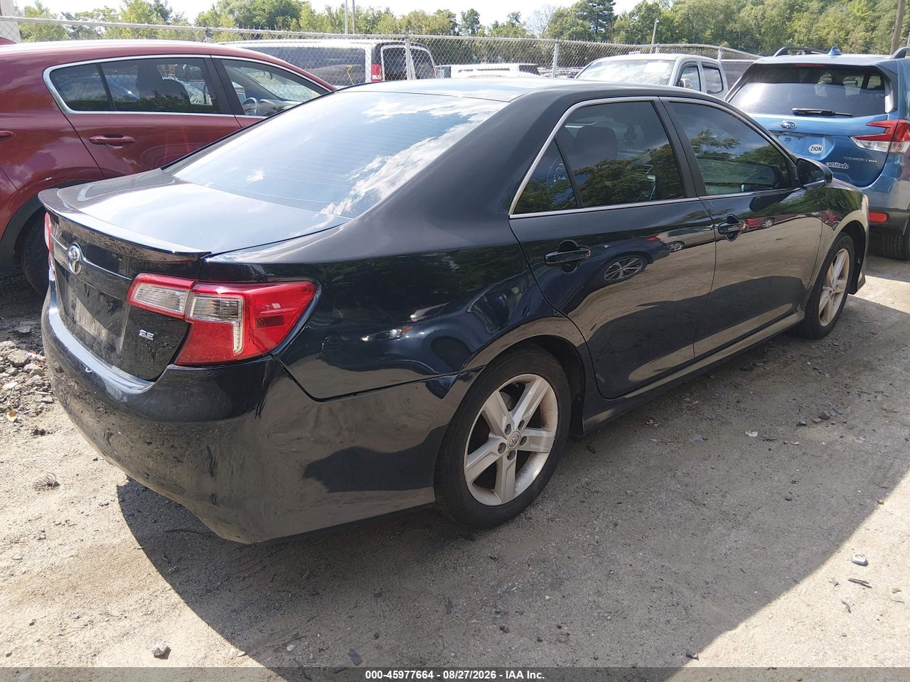 2012 TOYOTA CAMRY SE · 4/11