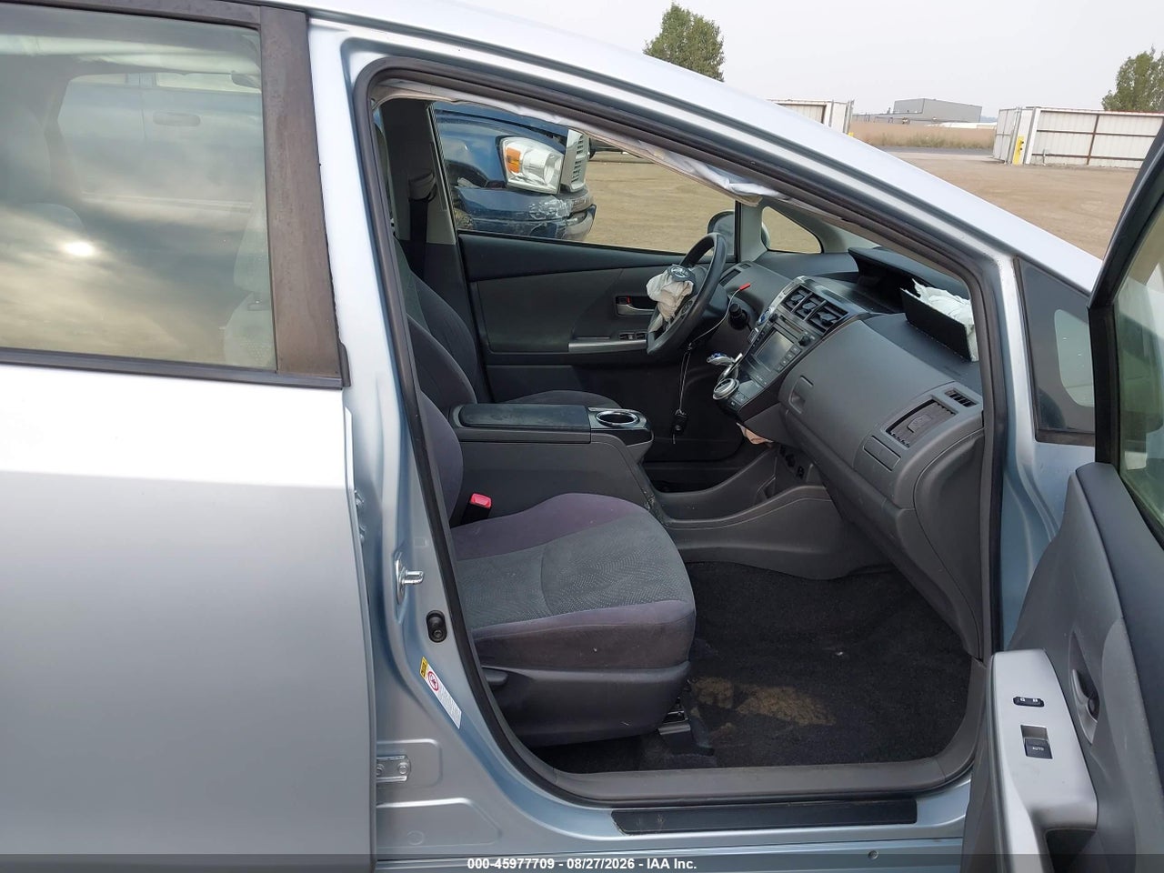 2012 TOYOTA PRIUS V THREE · 5/11