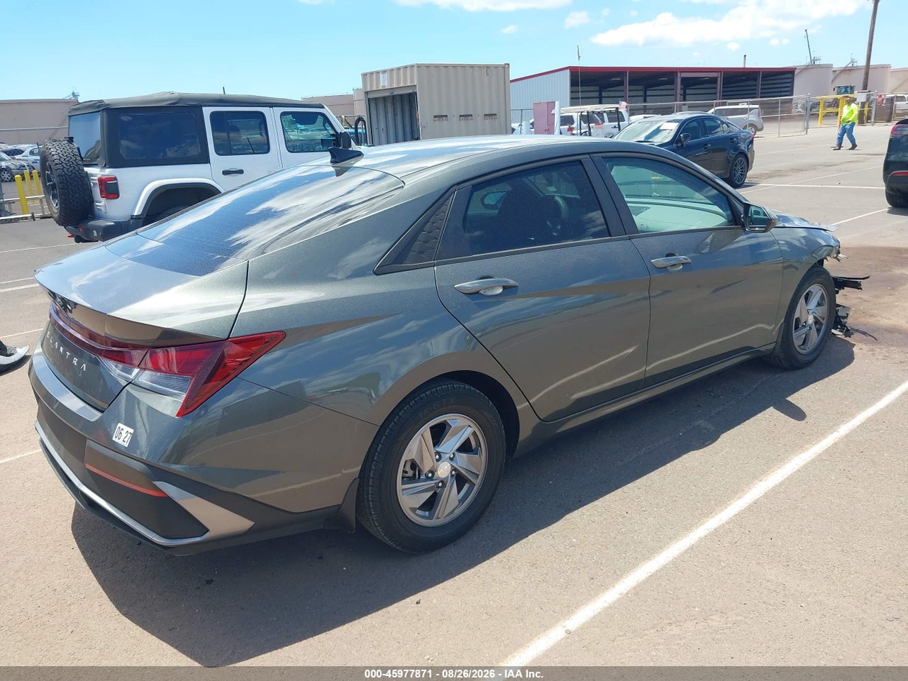 2024 HYUNDAI ELANTRA SE · 4/11