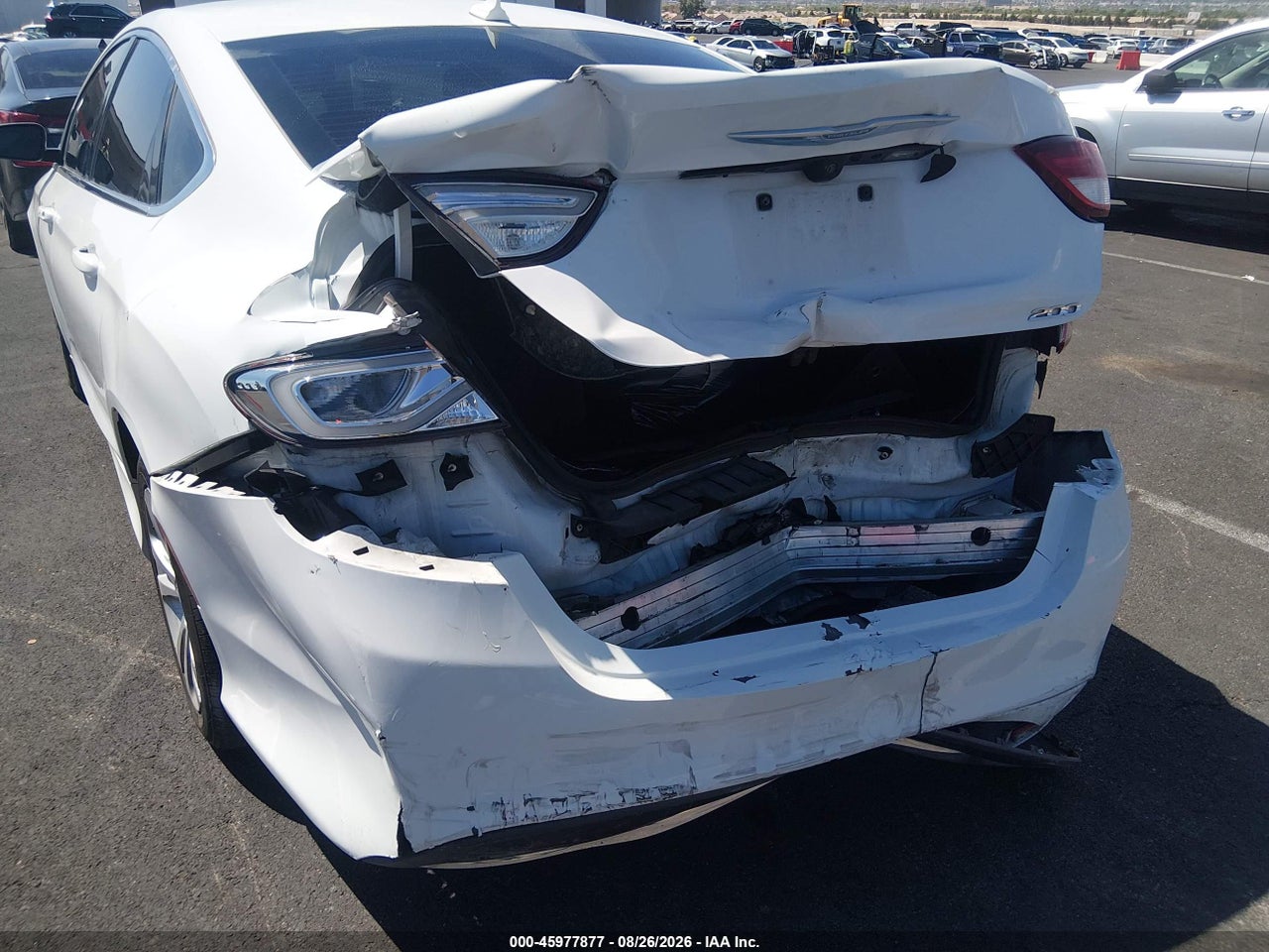 2016 CHRYSLER 200 LIMITED · 6/11