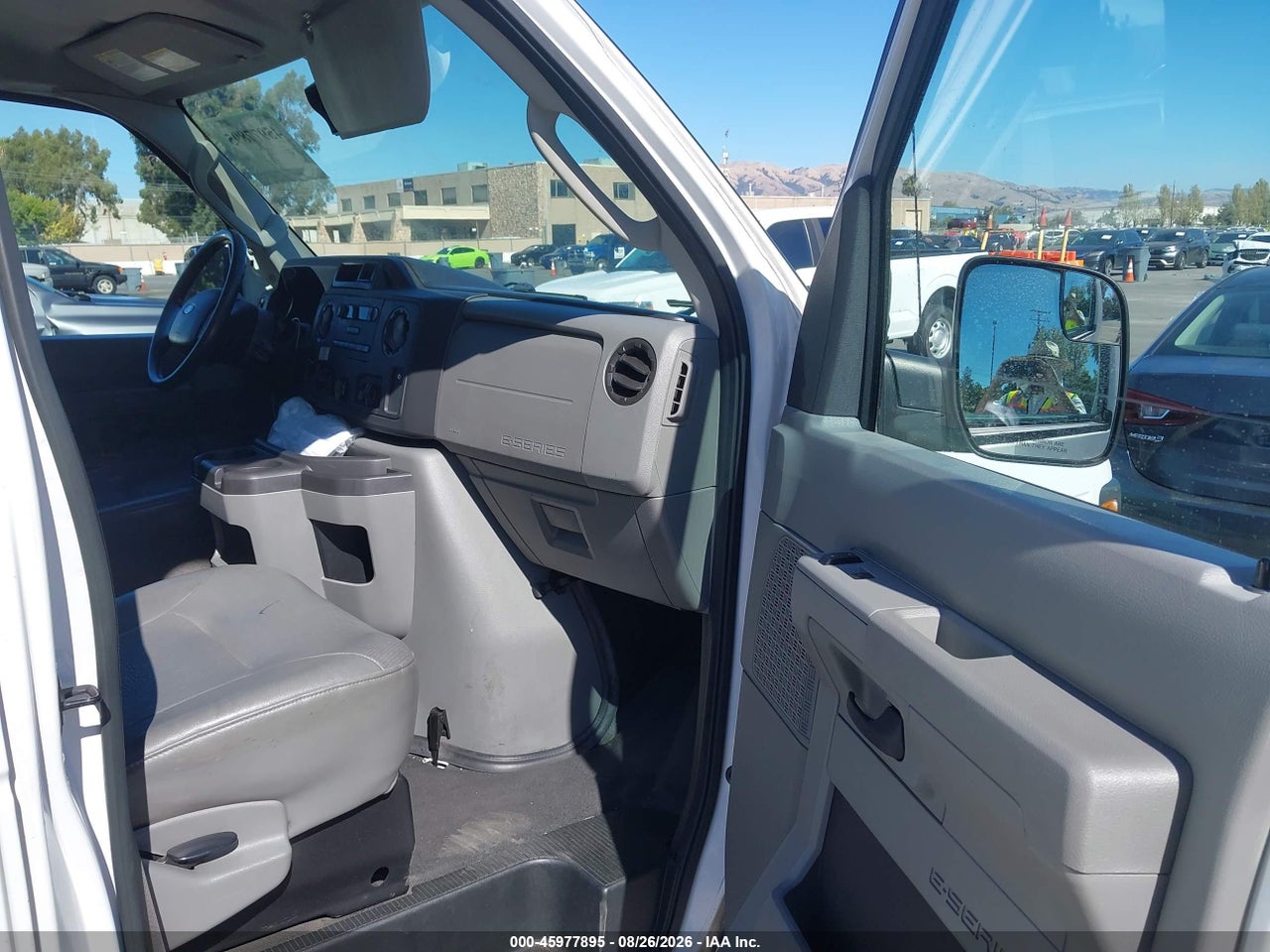 2014 FORD E-250 COMMERCIAL · 5/11