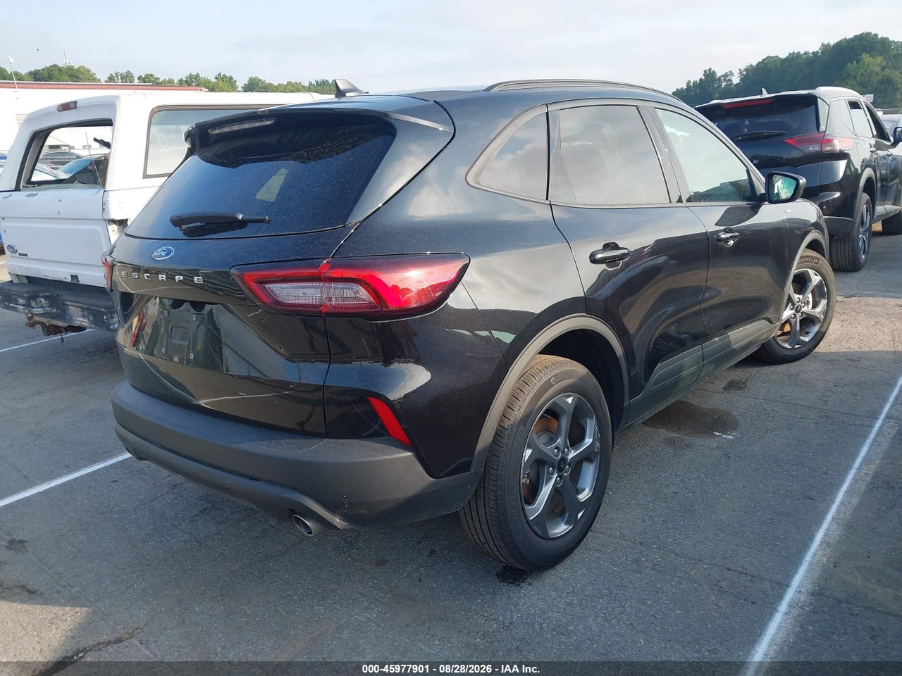 2025 FORD ESCAPE ST-LINE · 4/11