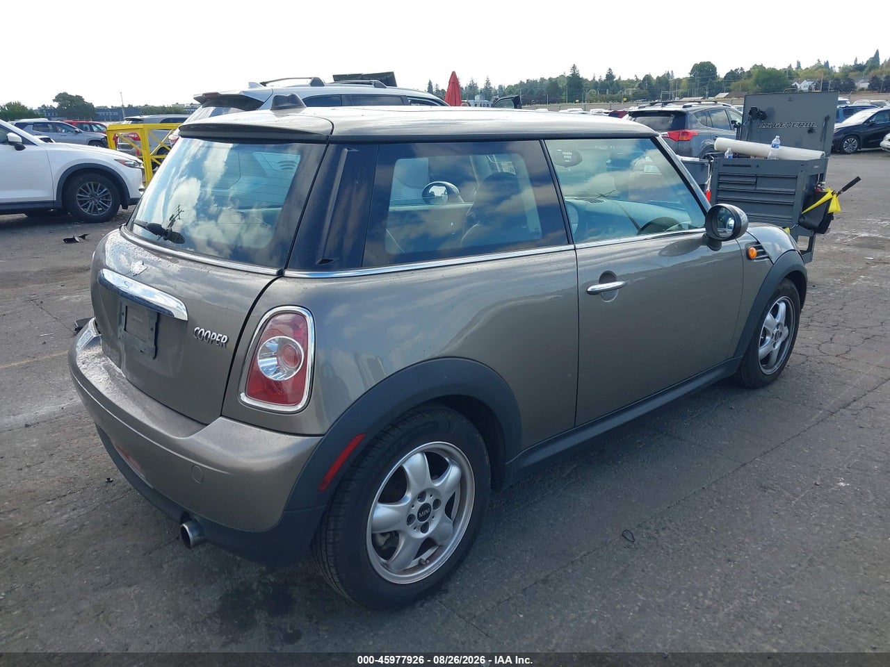 2011 MINI COOPER · 4/11