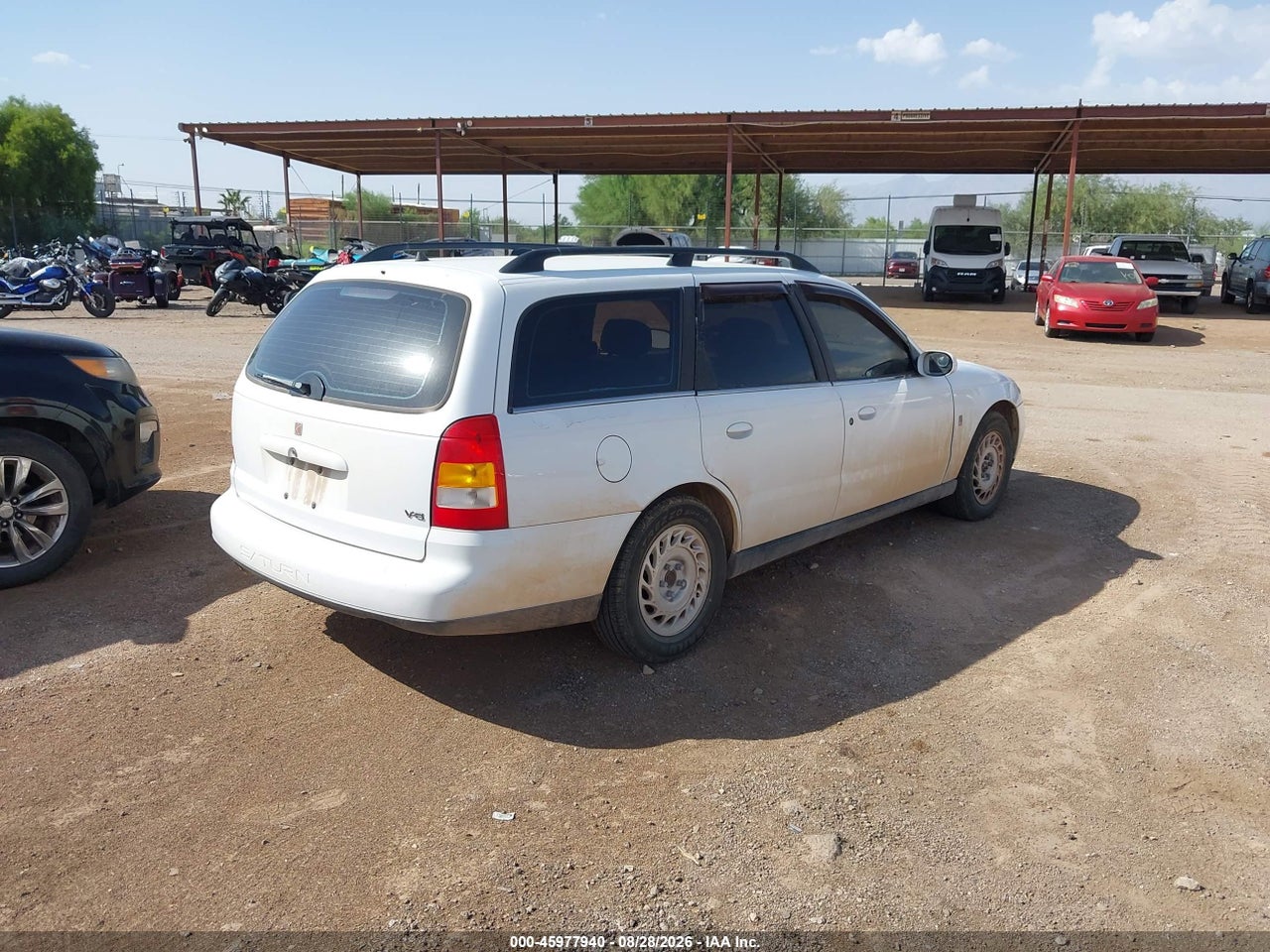 2000 SATURN LW2   · 4/10