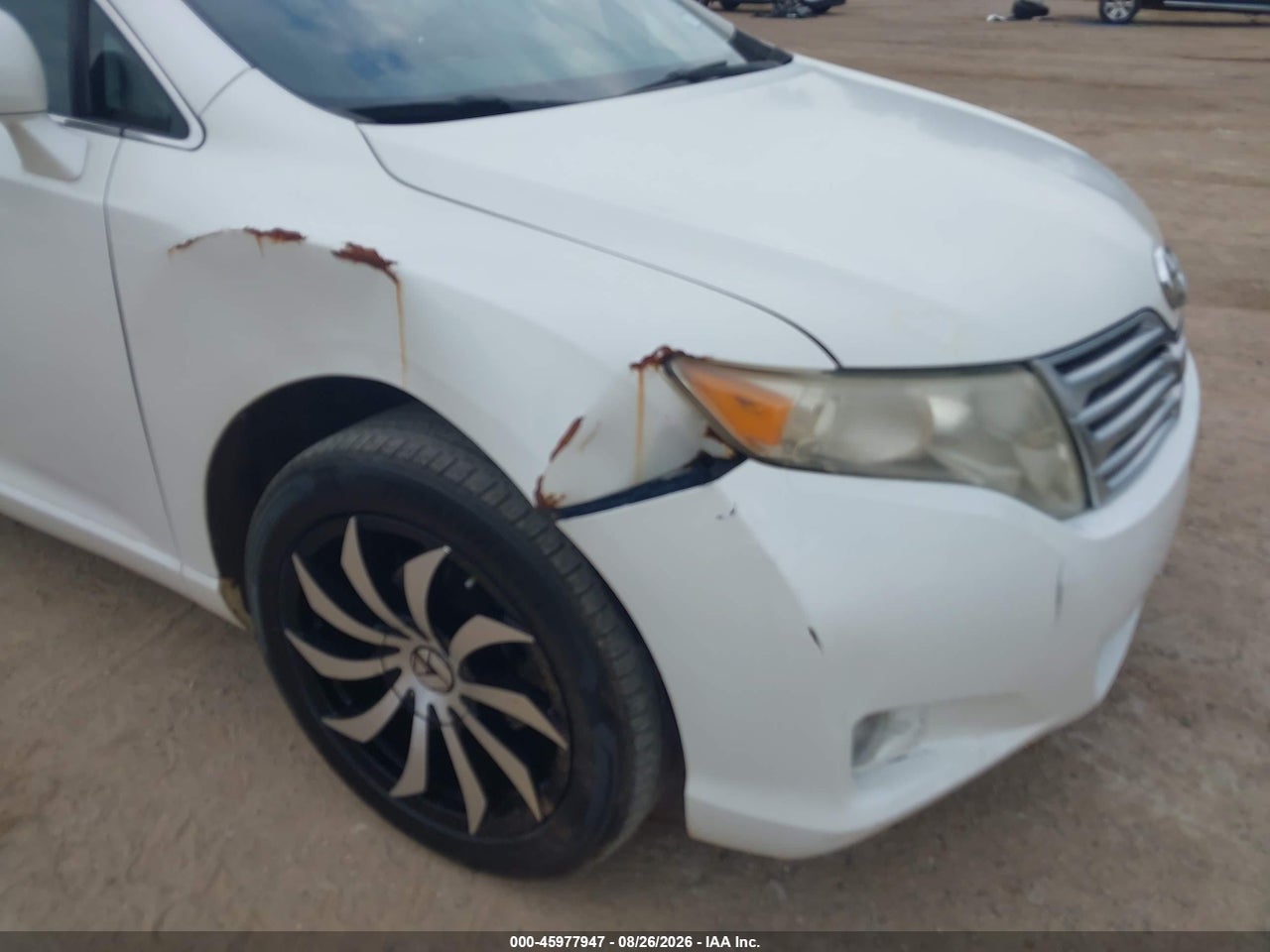 2010 TOYOTA VENZA   · 6/11