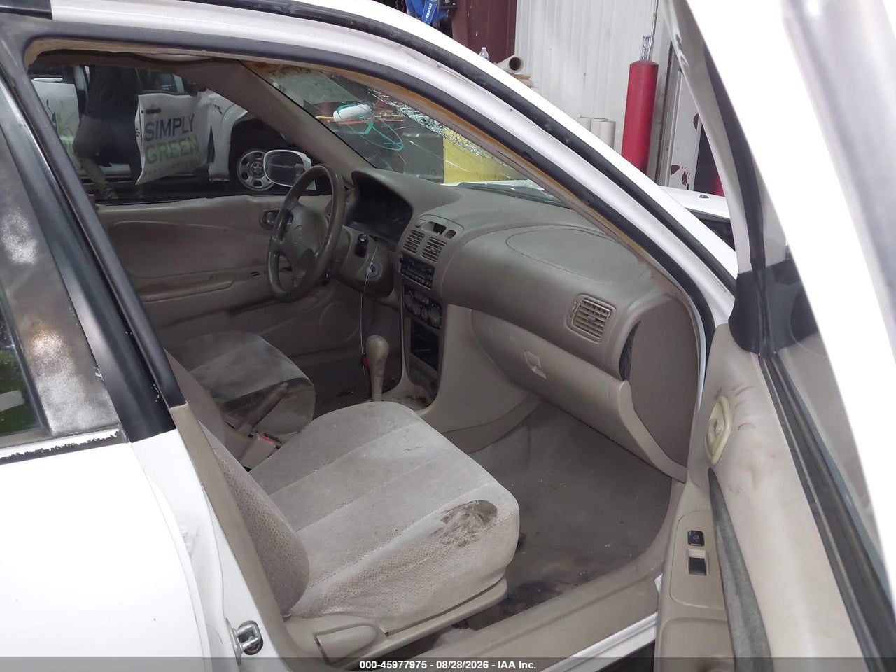 2001 TOYOTA COROLLA LE · 5/11