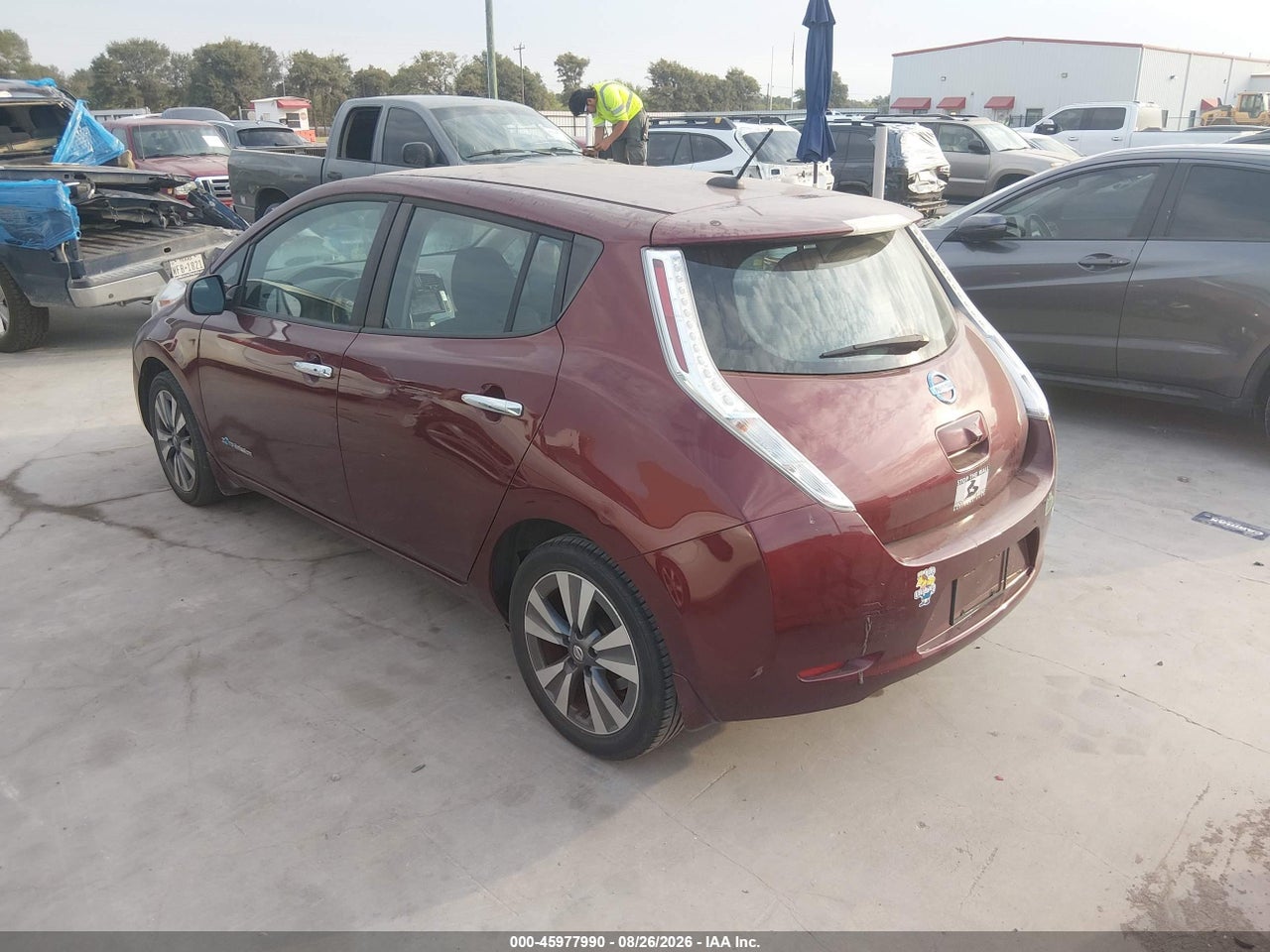 2016 NISSAN LEAF SV · 3/11