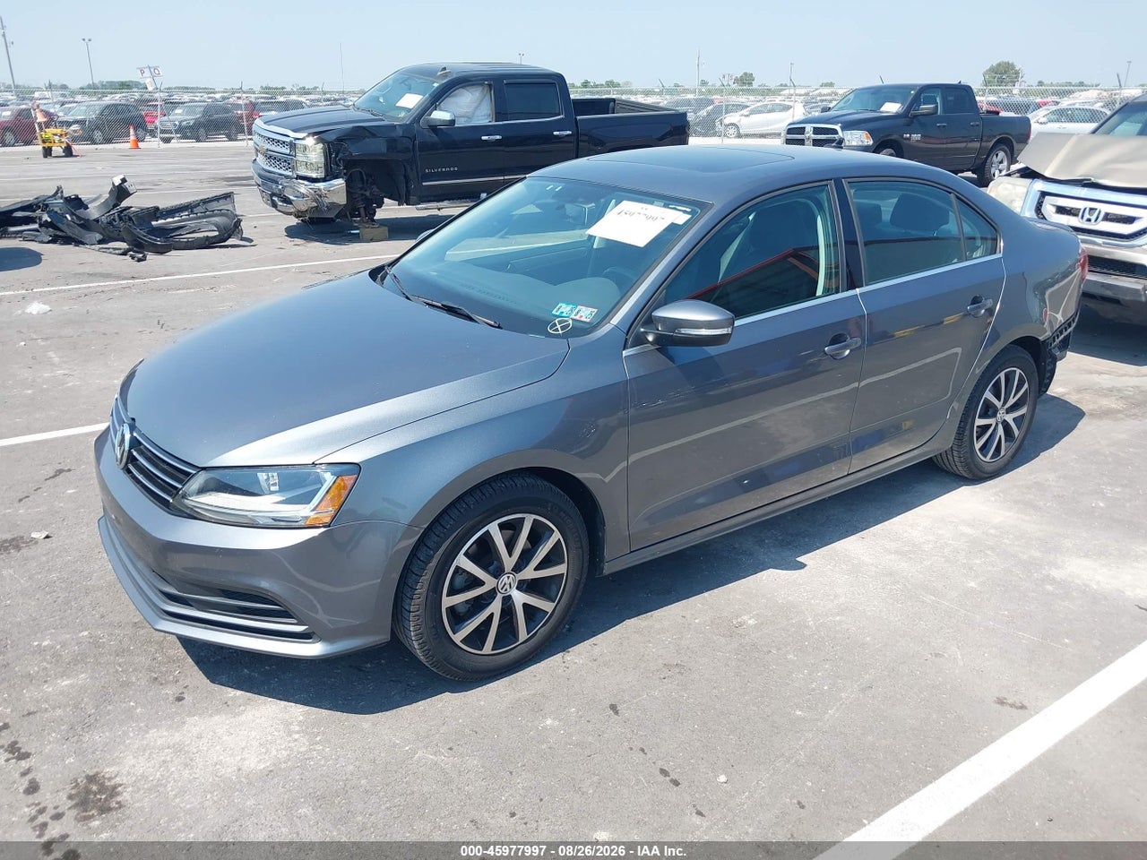 2017 VOLKSWAGEN JETTA 1.4T SE · 2/10