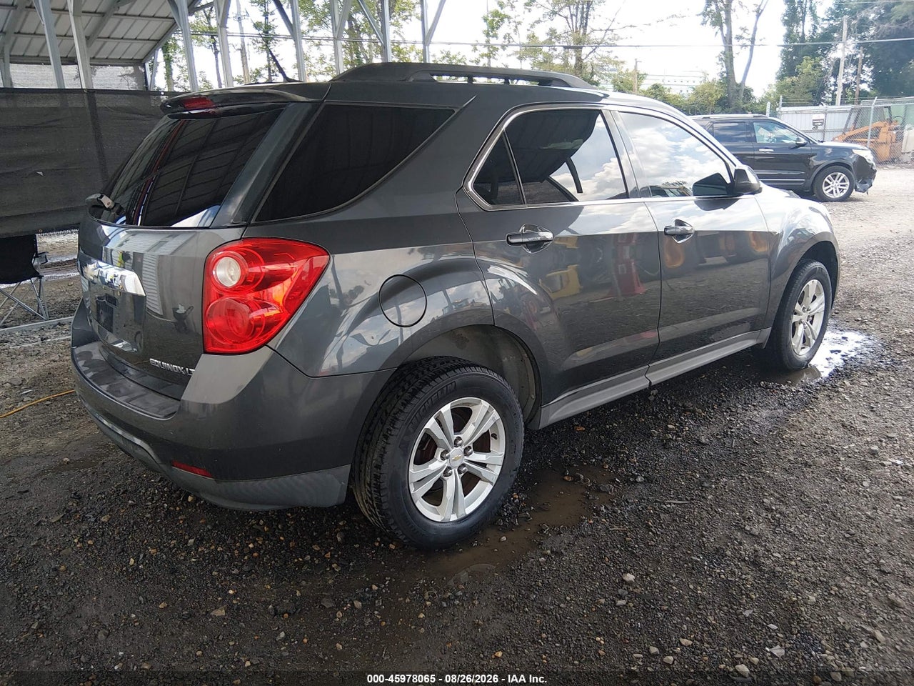 2010 CHEVROLET EQUINOX LT · 4/11