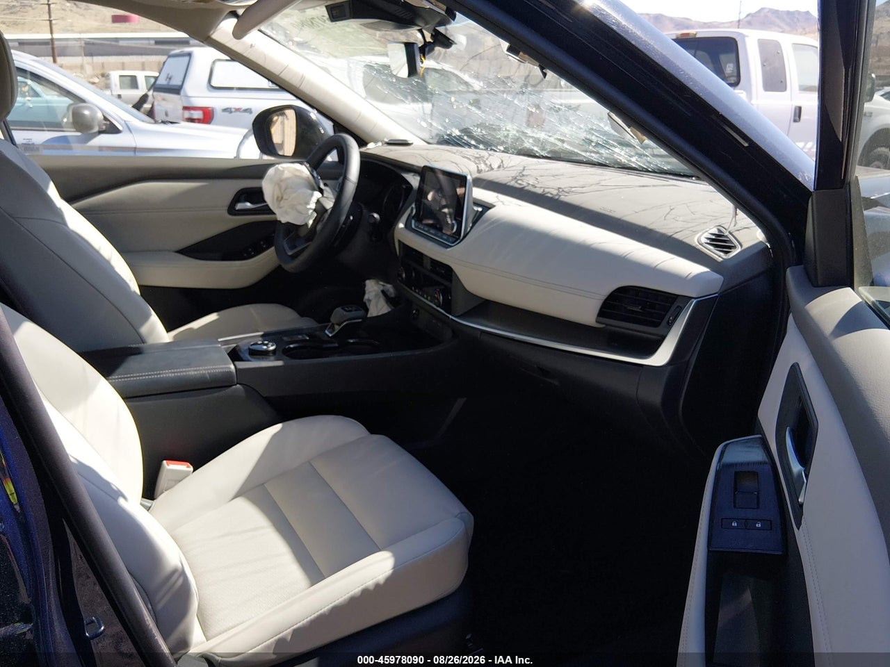 2026 NISSAN ROGUE DARK ARMOR · 5/11
