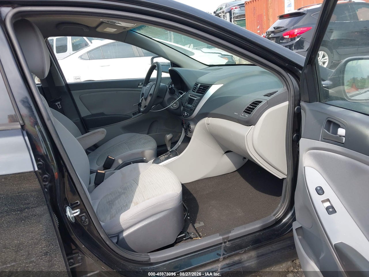 2016 HYUNDAI ACCENT SE · 5/11