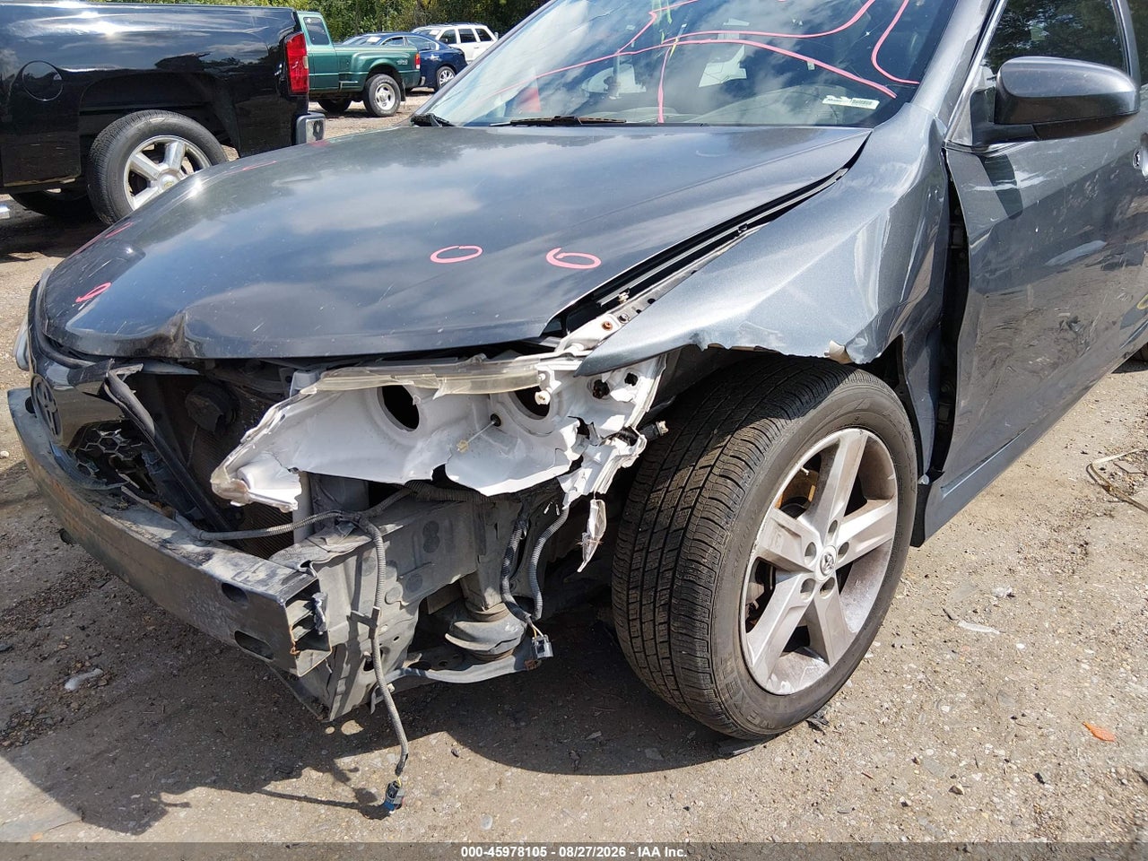 2012 TOYOTA CAMRY SE · 6/11