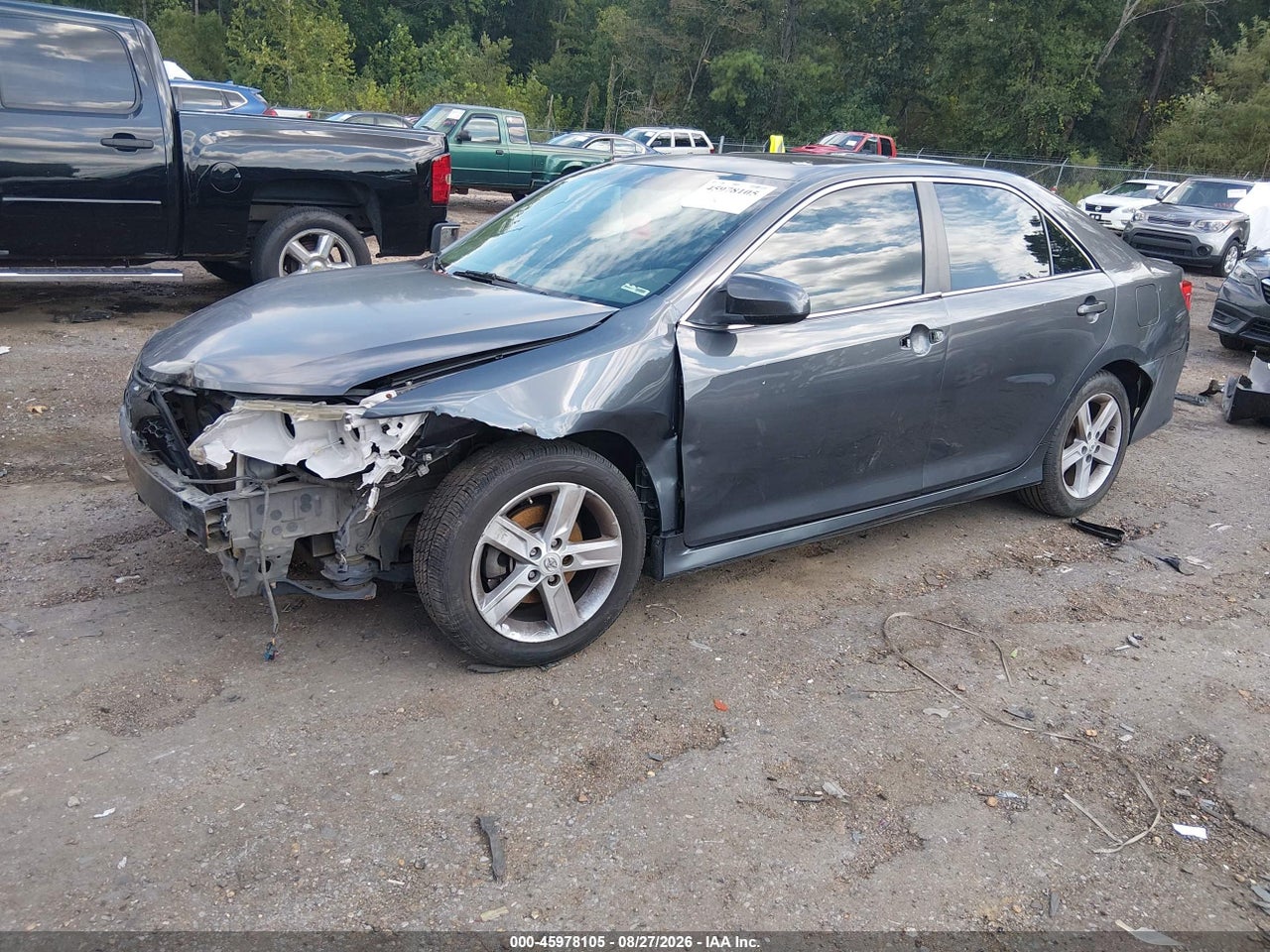 2012 TOYOTA CAMRY SE · 2/11