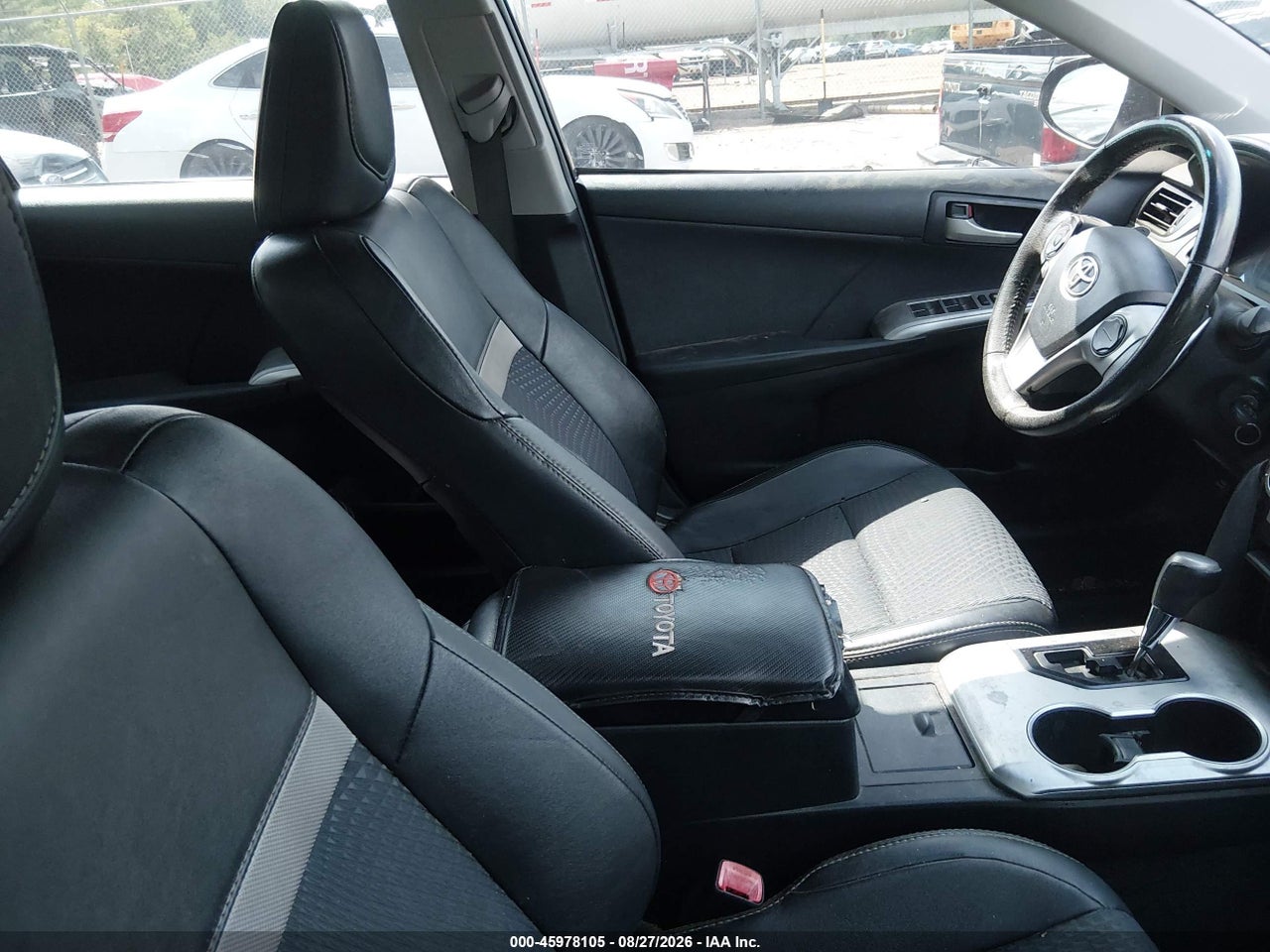 2012 TOYOTA CAMRY SE · 5/11