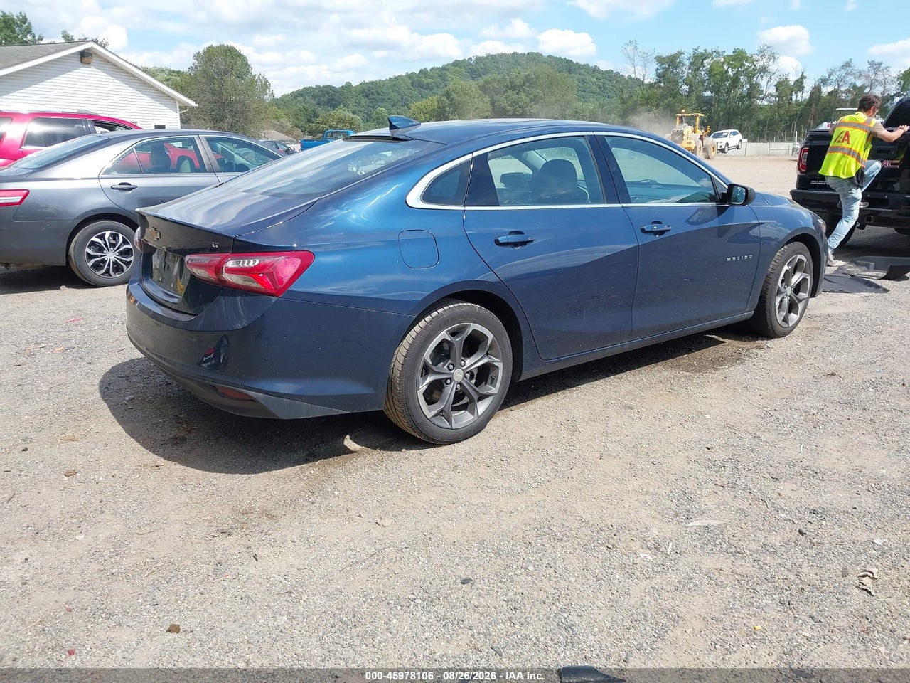 2022 CHEVROLET MALIBU FWD LT · 4/10