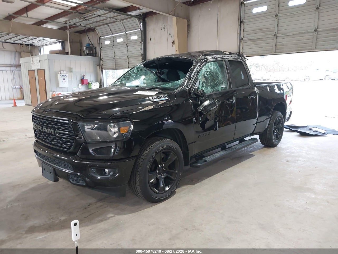 2023 RAM 1500 BIG HORN  4X2 6'4 BOX · 2/11