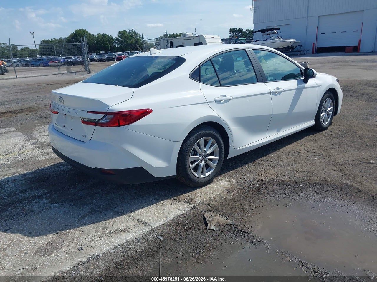 2026 TOYOTA CAMRY LE · 4/11