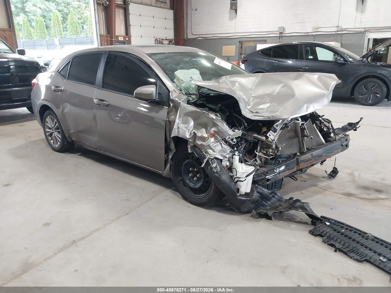 5YFBURHE8EP****** · 2014 TOYOTA COROLLA LE PLUS