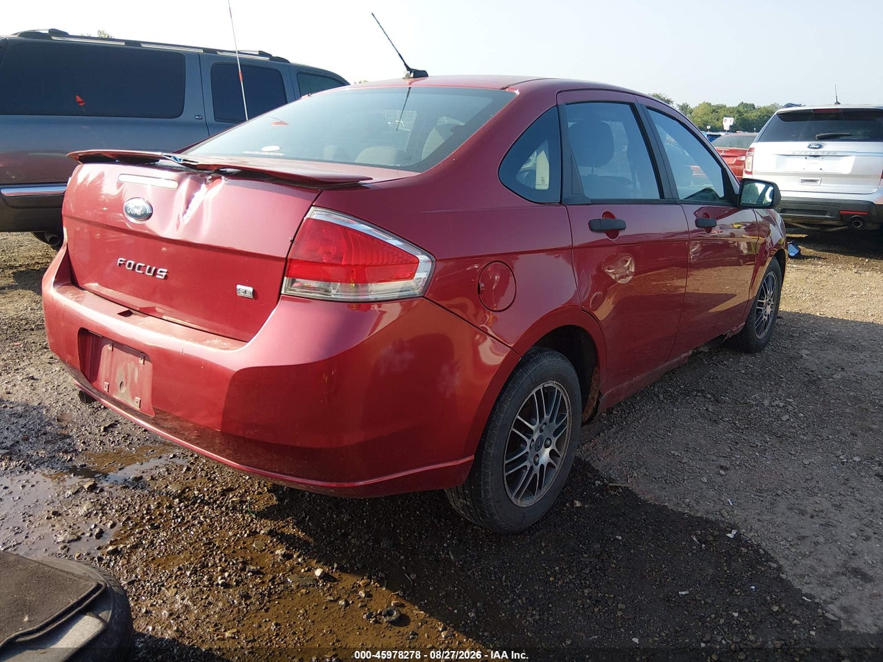 2010 FORD FOCUS SE · 4/11