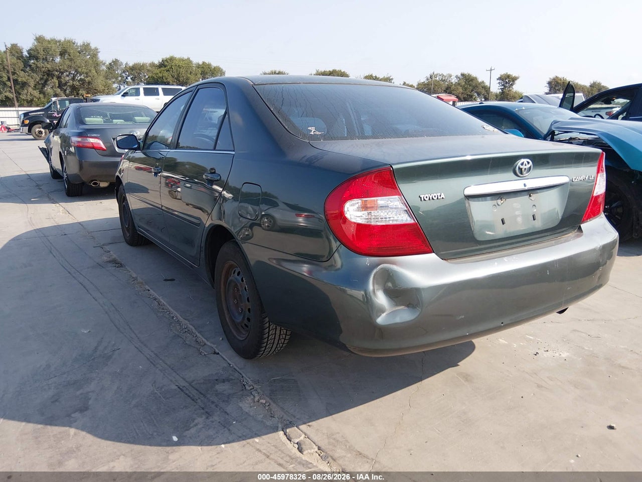2002 TOYOTA CAMRY LE · 3/11
