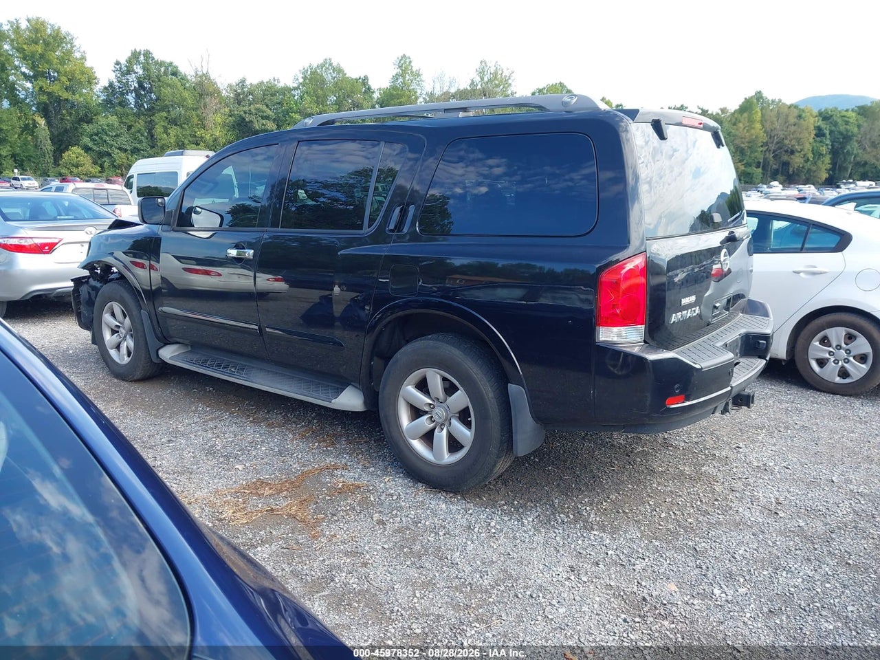 2013 NISSAN ARMADA SV · 3/11