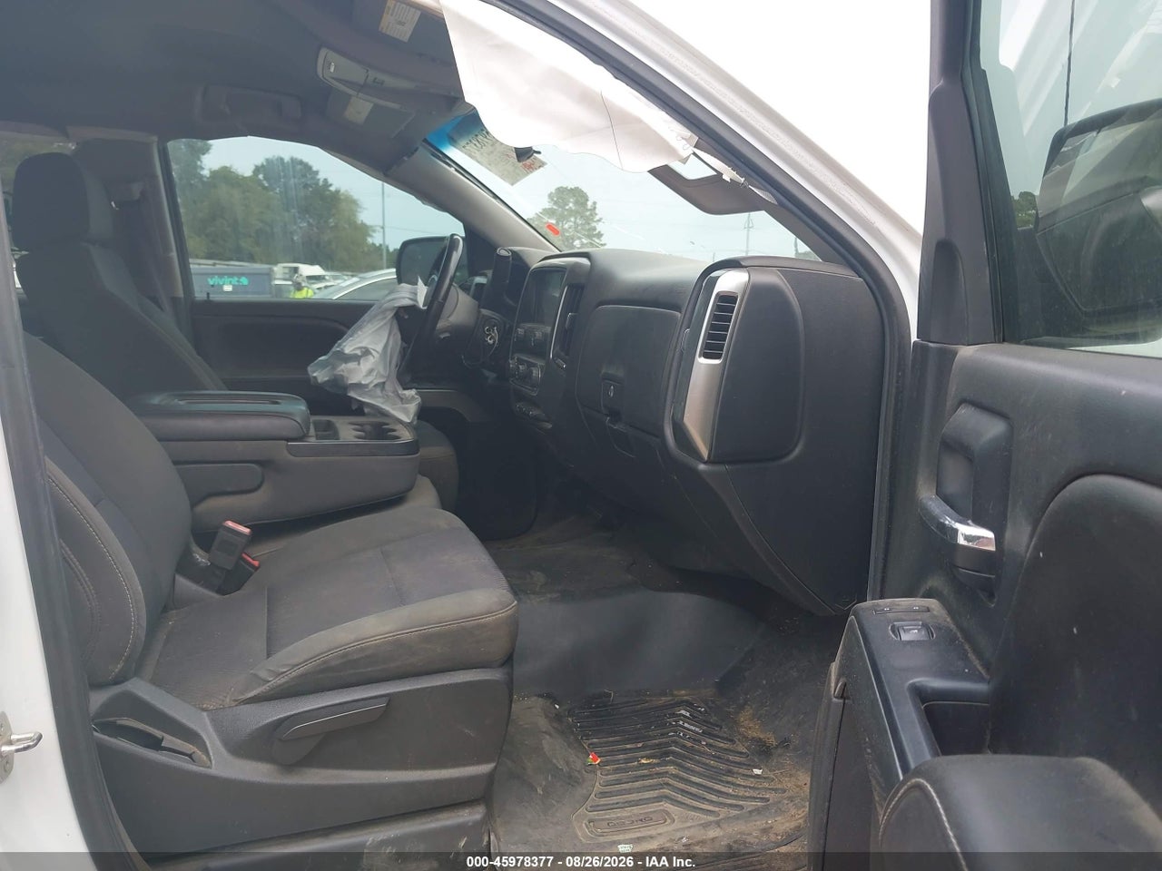 2017 CHEVROLET SILVERADO 1500 LT · 5/11