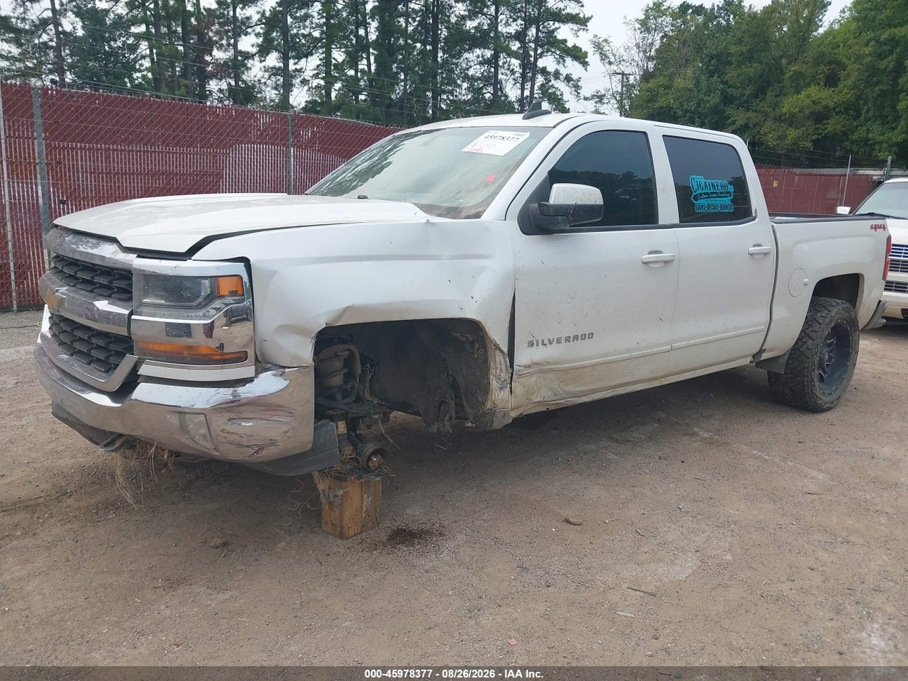 2017 CHEVROLET SILVERADO 1500 LT · 2/11