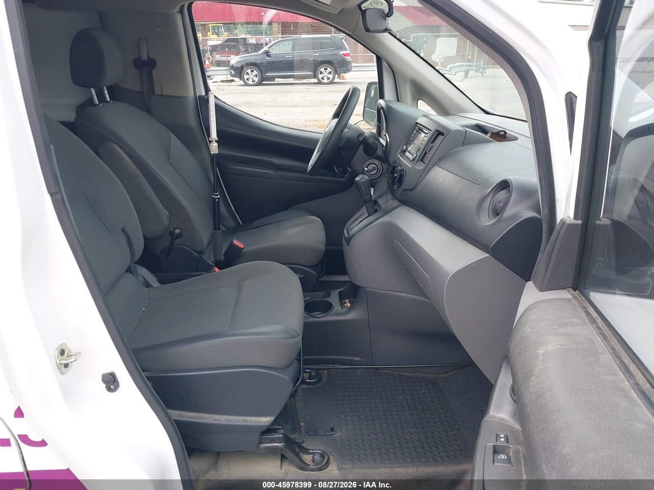 2019 NISSAN NV200 S · 5/11