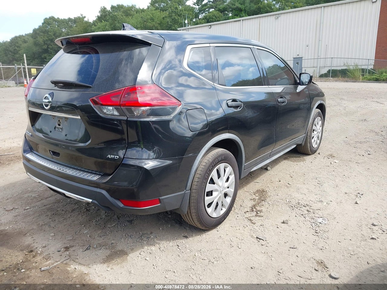 2018 NISSAN ROGUE S · 4/11