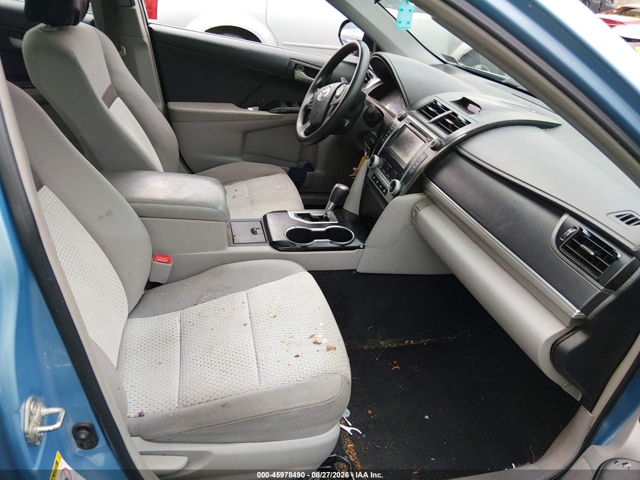 2014 TOYOTA CAMRY LE · 5/11
