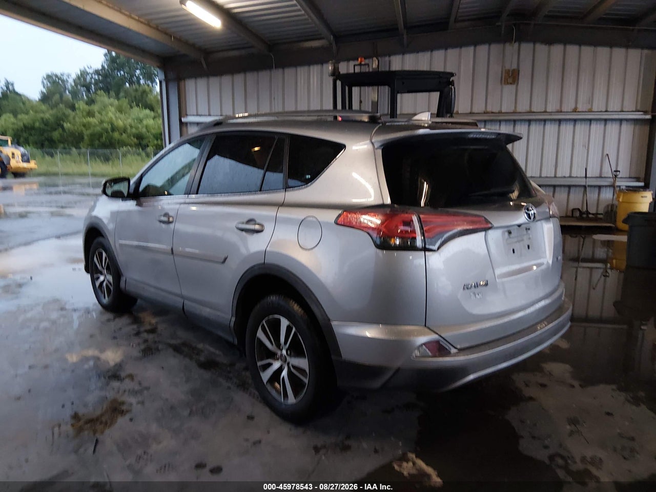 2017 TOYOTA RAV4 XLE · 3/11
